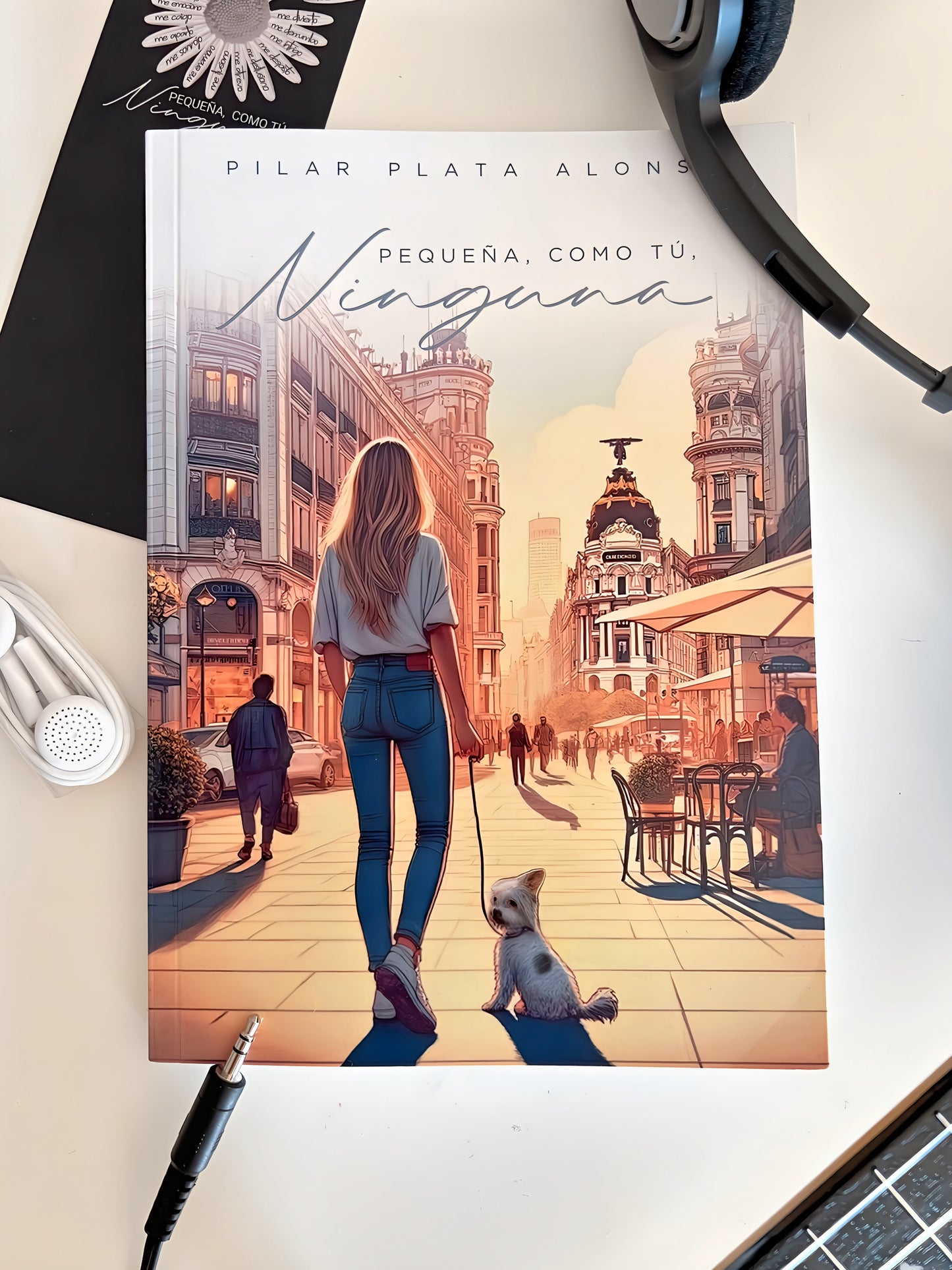 PEQUEÑA, COMO TÚ, NINGUNA